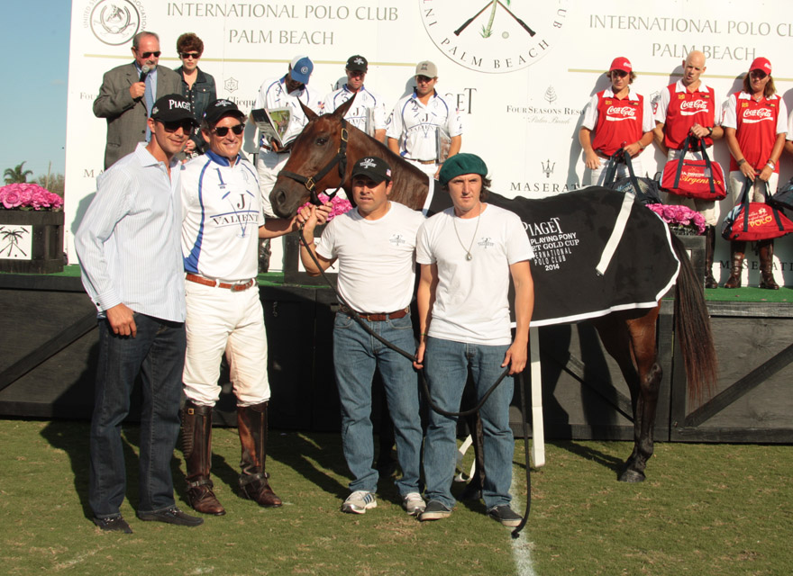 photos-coca-cola-beats-valiente-10-7 5 polomagazine.jpg