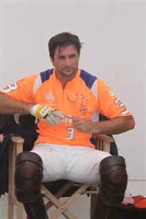 eduardo novillo astrada custom